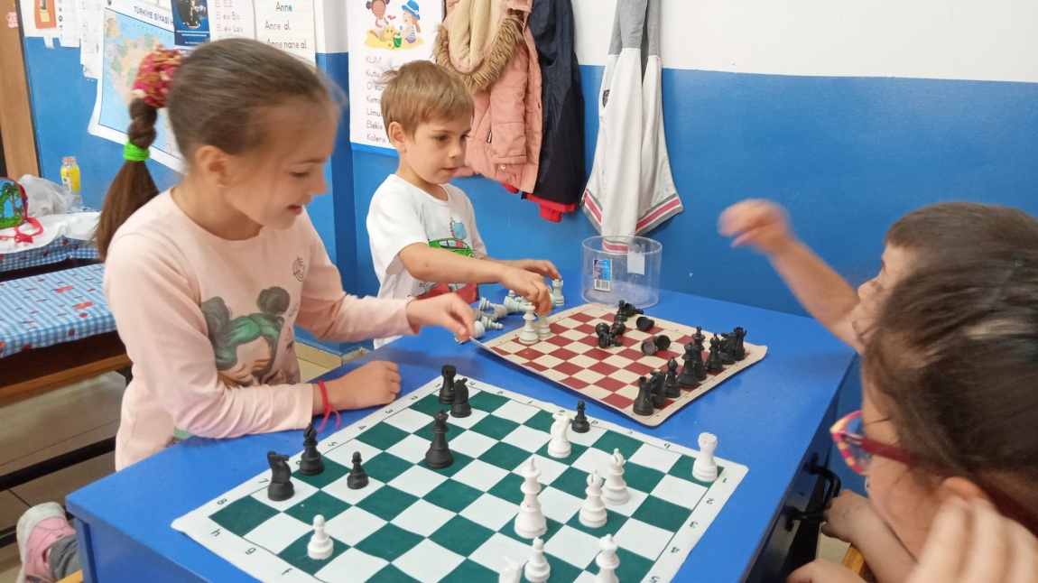 DOĞRU HAMLE İLKADIM Projesi Kapsamında Okulumuzda Gerçekleştirdiğimiz Satranç Turnuvası 